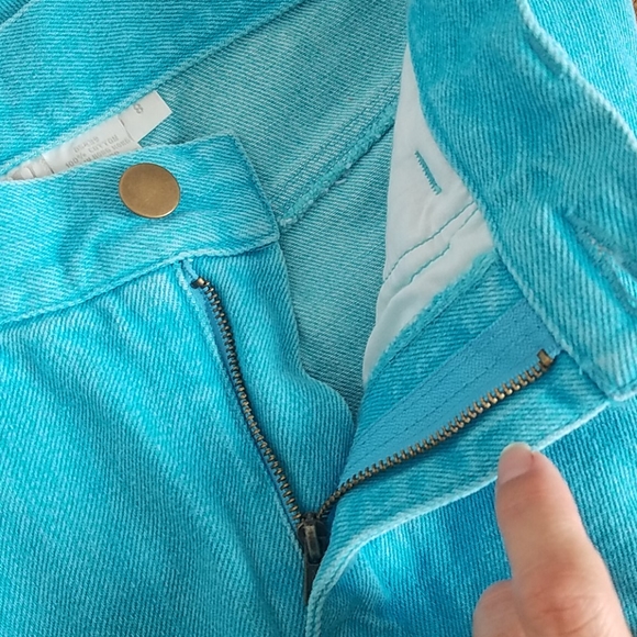 Turquoise wash high-rise jeans - Picture 2 of 8
